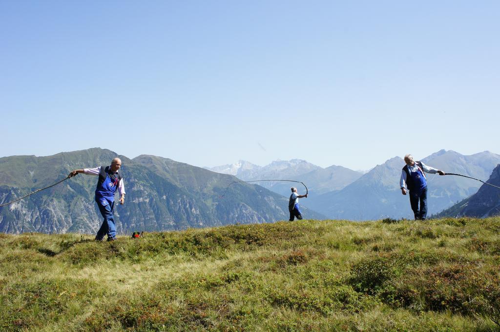 Berggasthaus Edelweisshutte Ladurns Otel Fleres Dış mekan fotoğraf